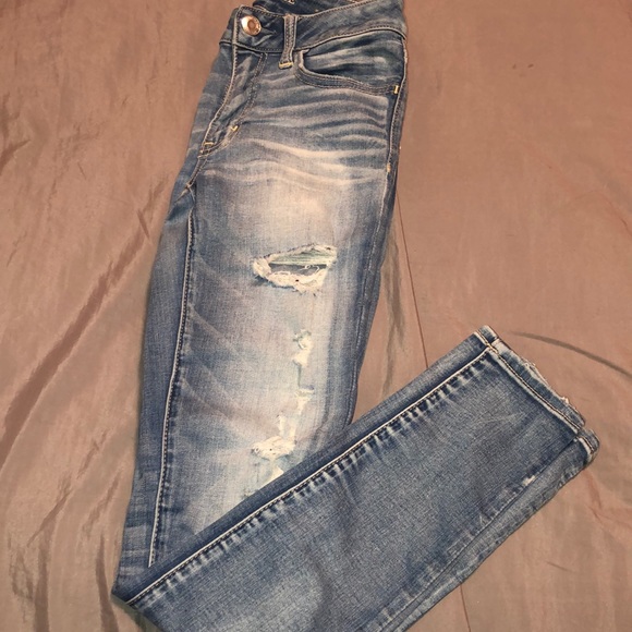 AMERICAN EAGLE💜ripped jeans WORN ONCE! - Picture 3 of 3
